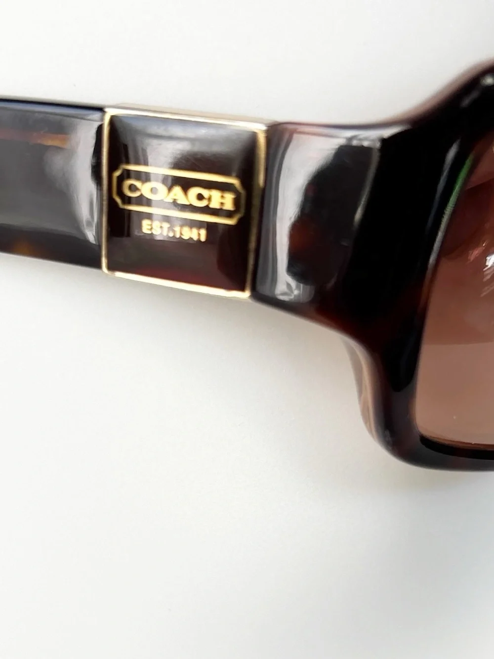 Coach vintage Delphine S443 Tortoise women’s sunglasses w/Coach Case | 57.17.125